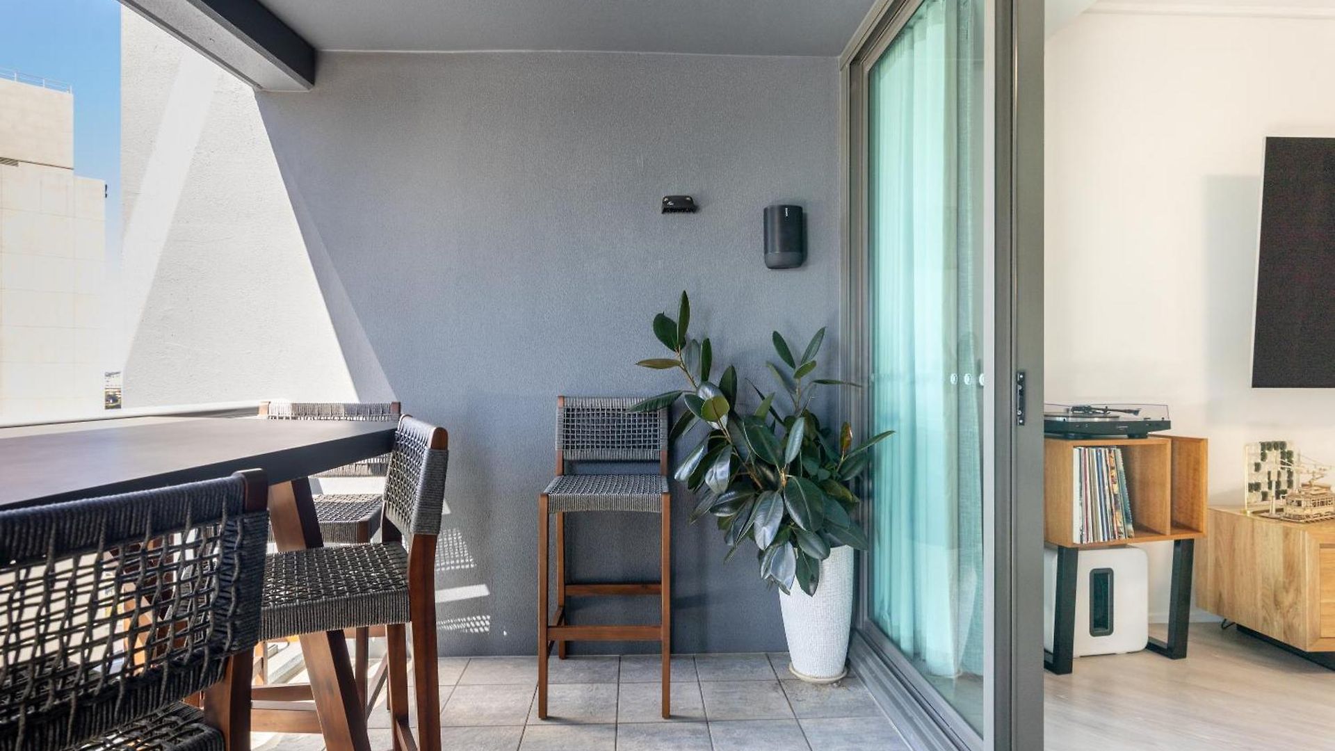 Homestay Private Cbd Bedroom In A Shared On River Brisbane