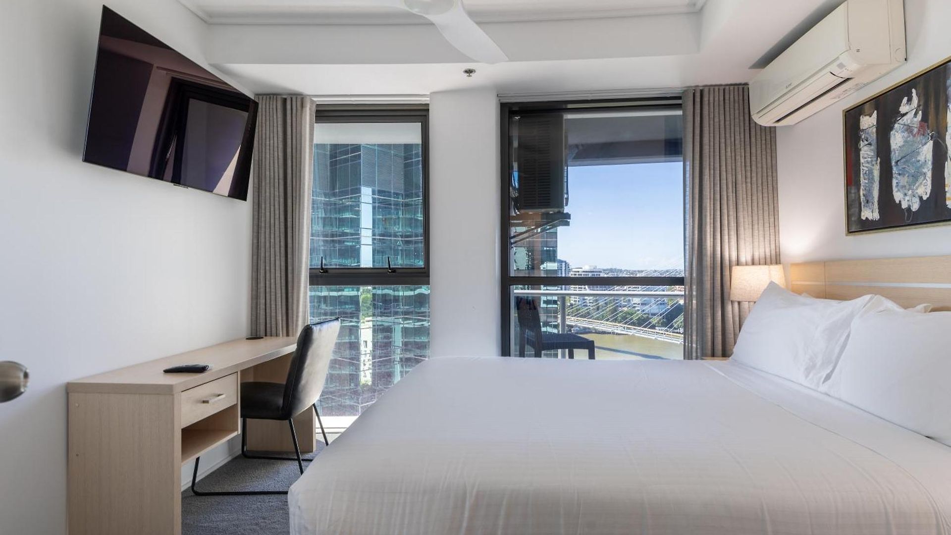 Private Cbd Bedroom In A Shared On River * Brisbane