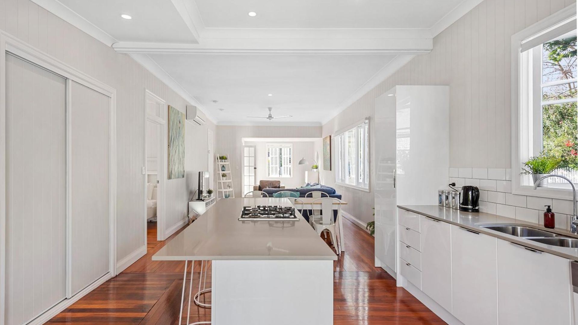 Charming Short Distance To Cbd With Parking Apartment