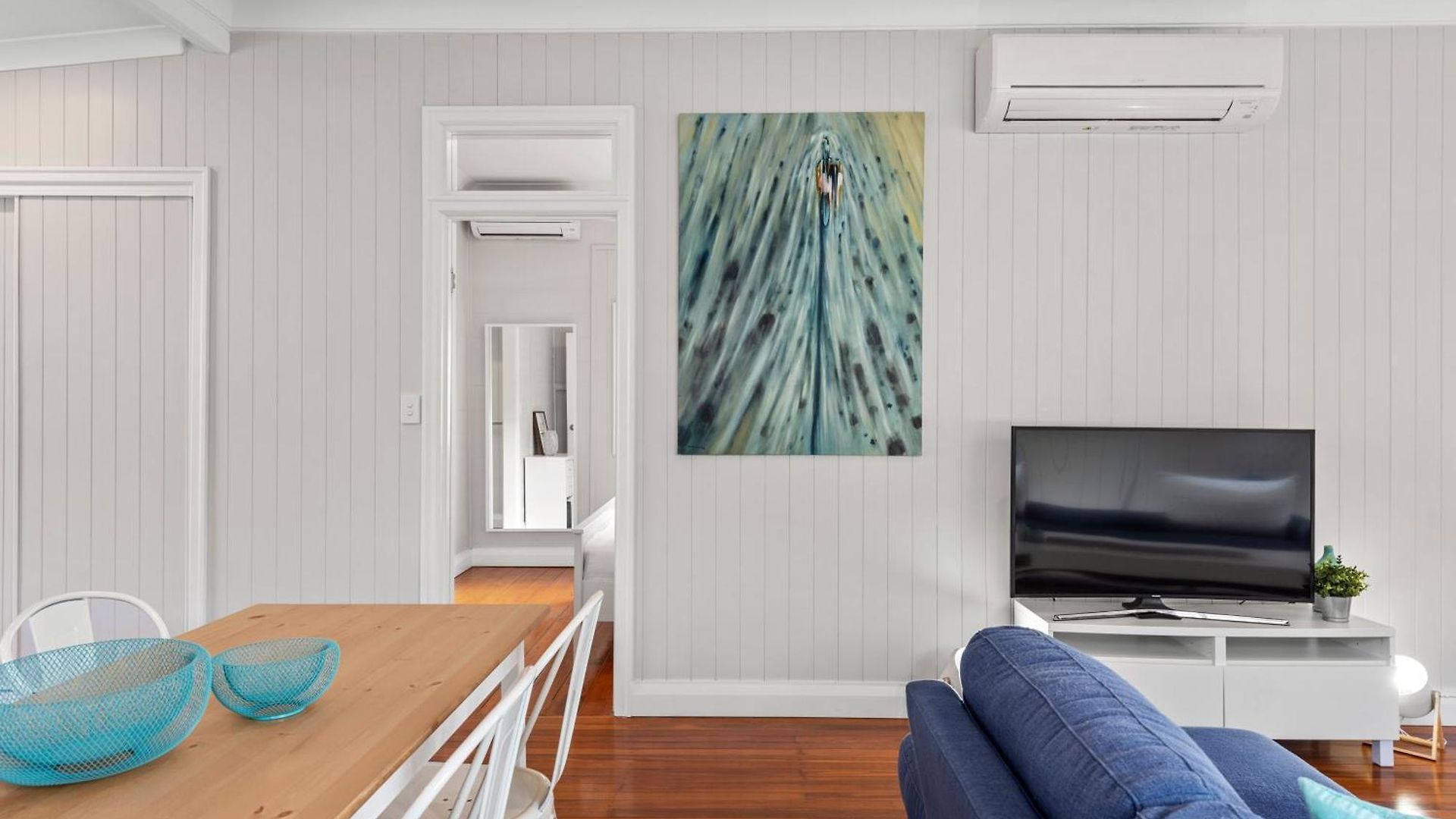 Charming Short Distance To Cbd With Parking Apartment *