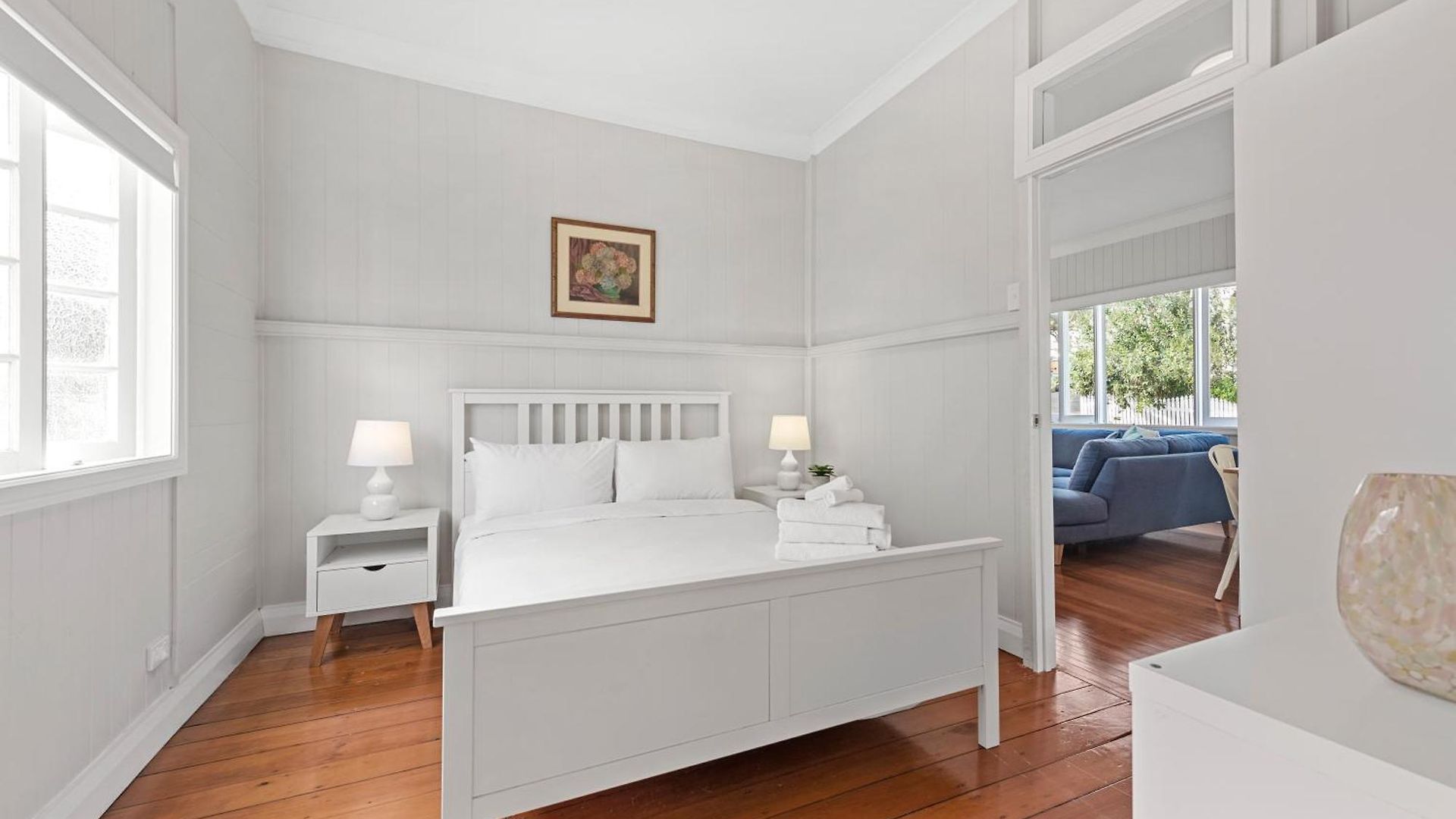 Charming Short Distance To Cbd With Parking *