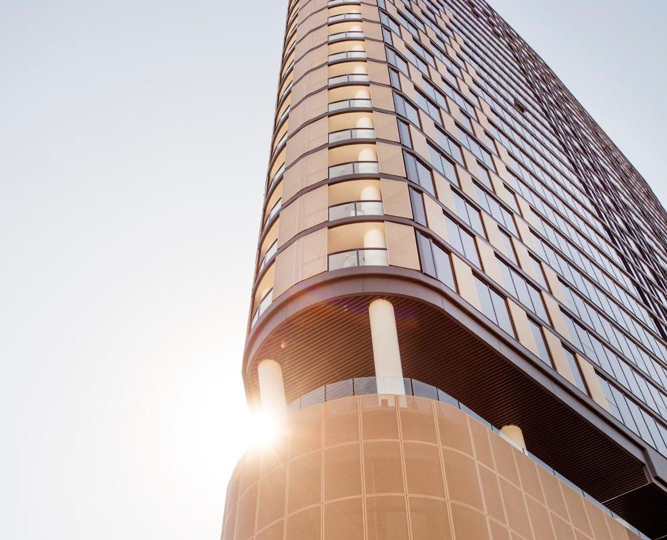 Apartment Horizon By Courtney Rogers - 2 Bedroom With Skyline Views, Parking, Heated Infinity Pool, Fitness Centre