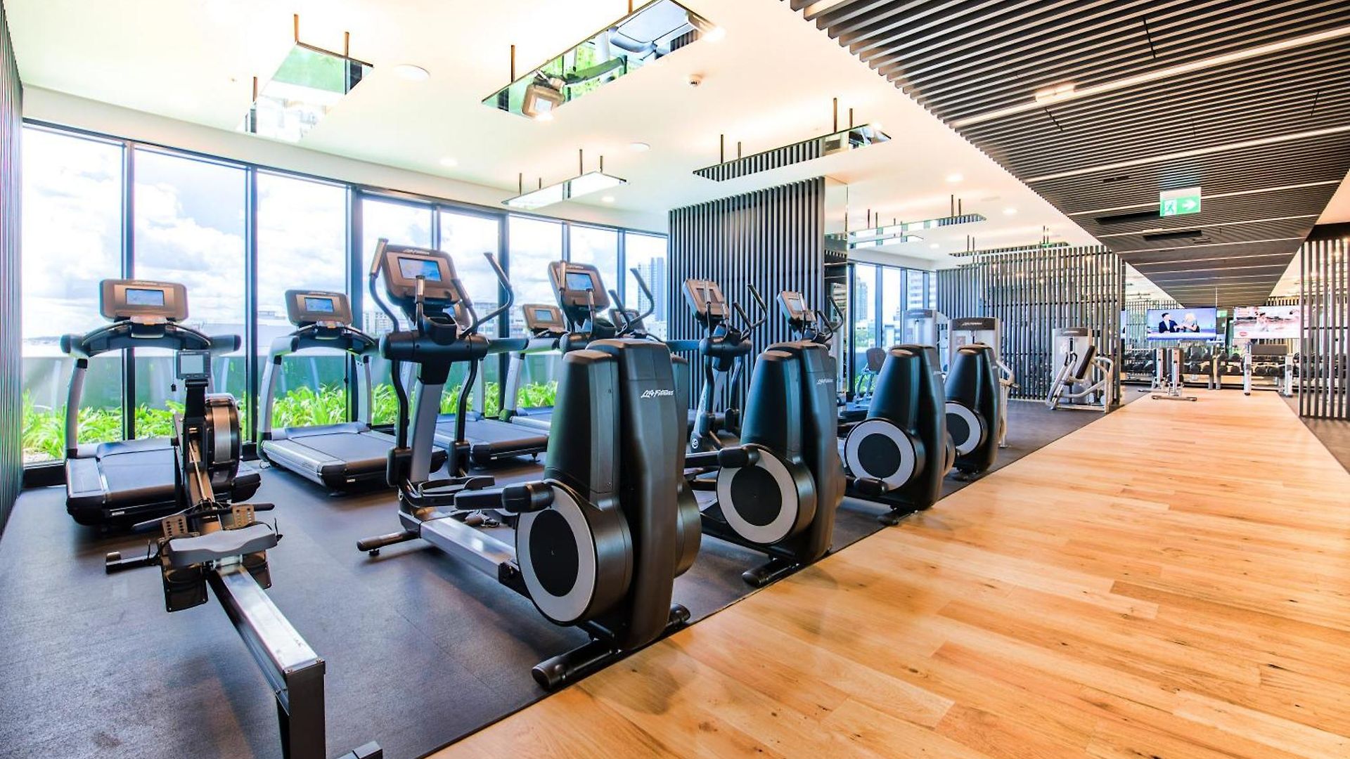 Horizon By Courtney Rogers - 2 Bedroom With Skyline Views, Parking, Heated Infinity Pool, Fitness Centre Apartment Brisbane