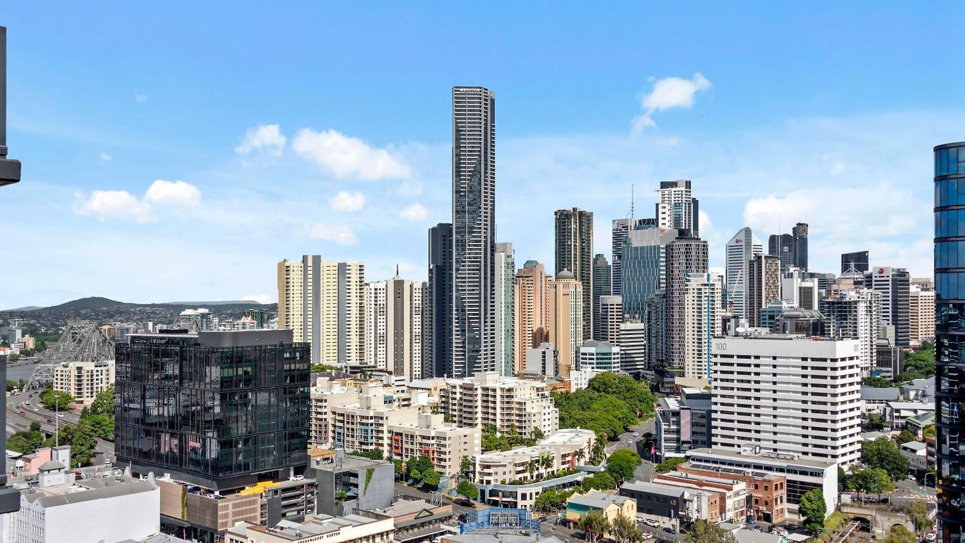 Stylish And Modern Valley Pad With Rooftop Pool And Wifi * Brisbane