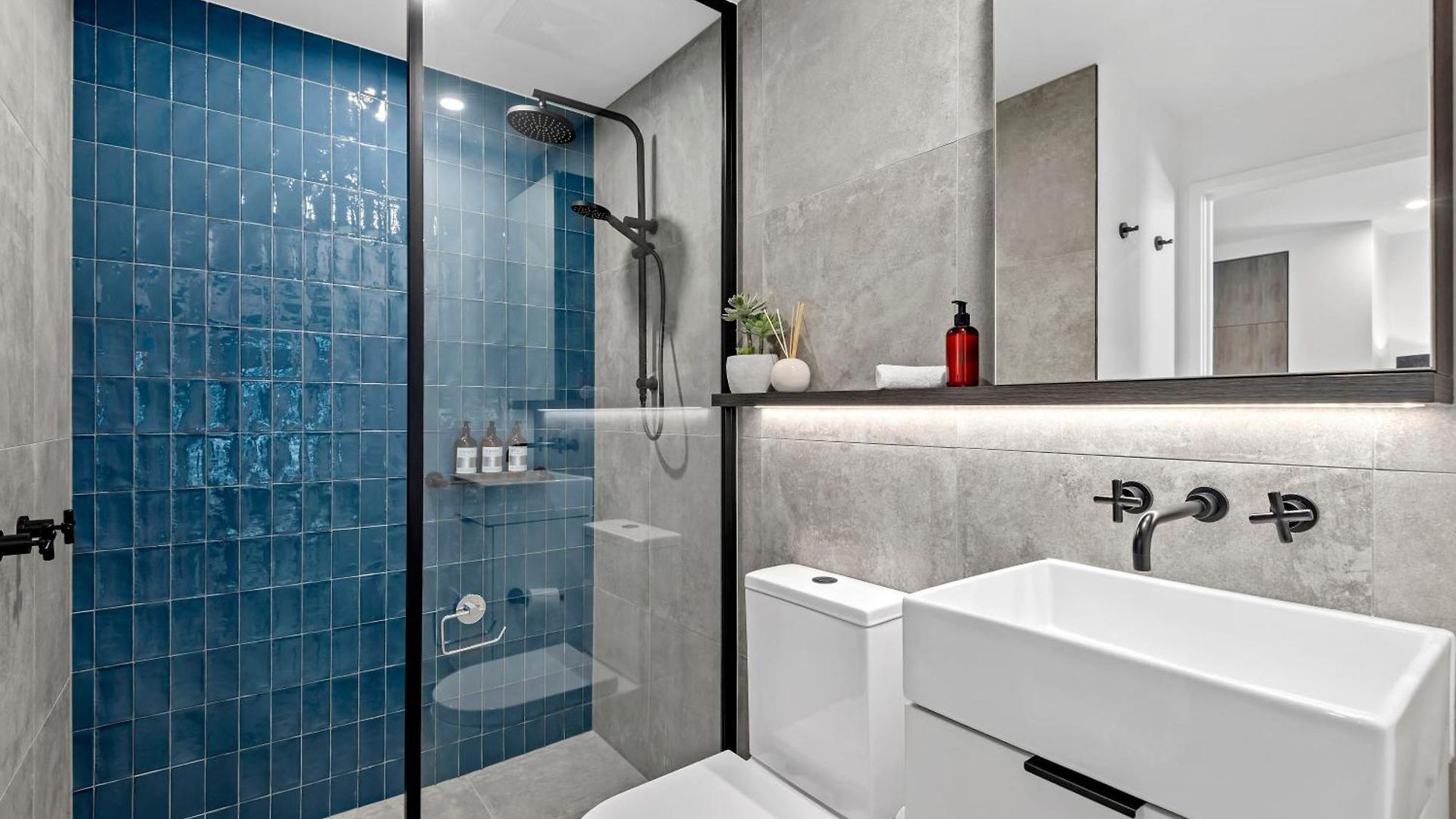Stylish And Modern Valley Pad With Rooftop Pool And Wifi Apartment *