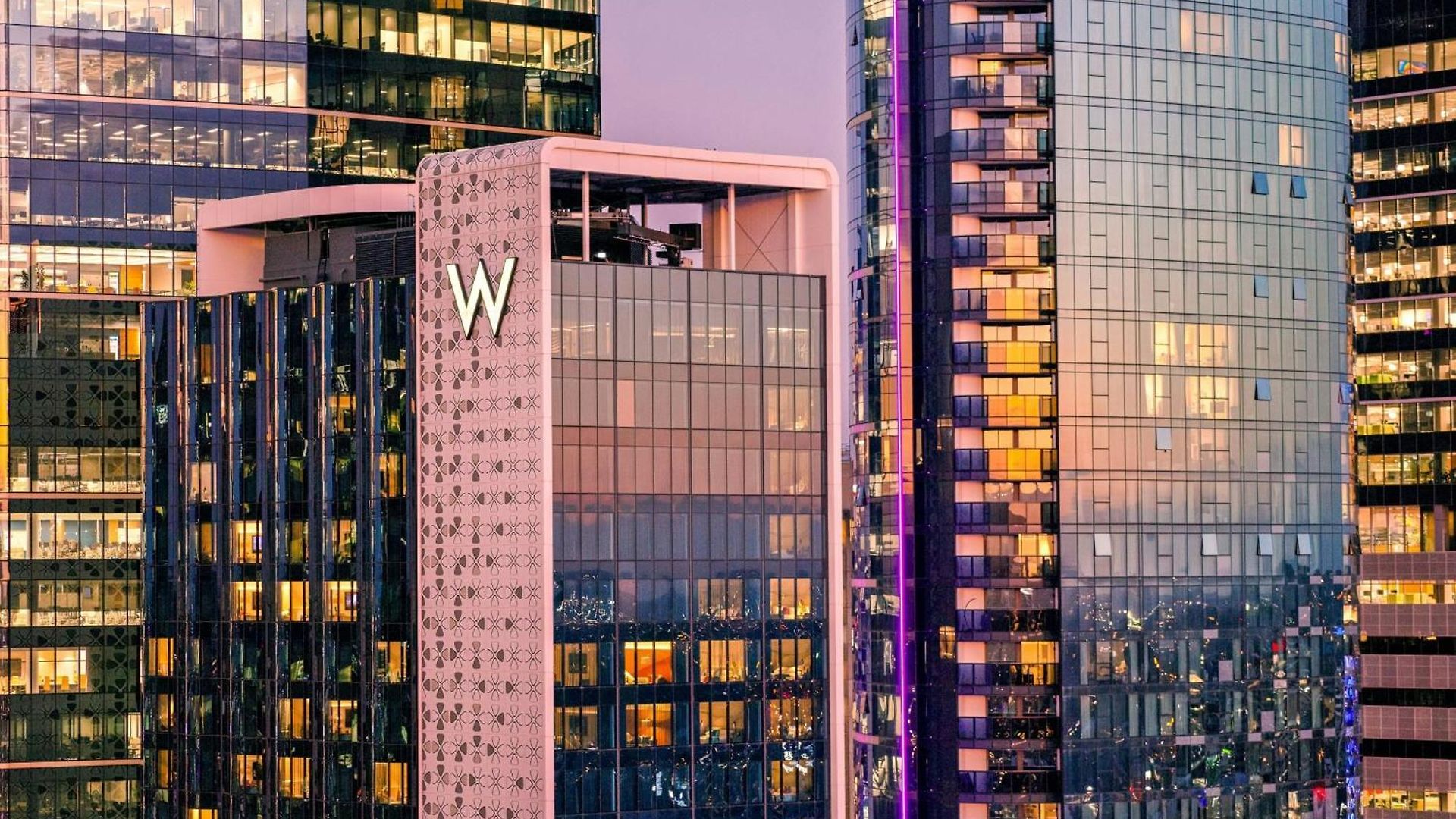 Hotel W