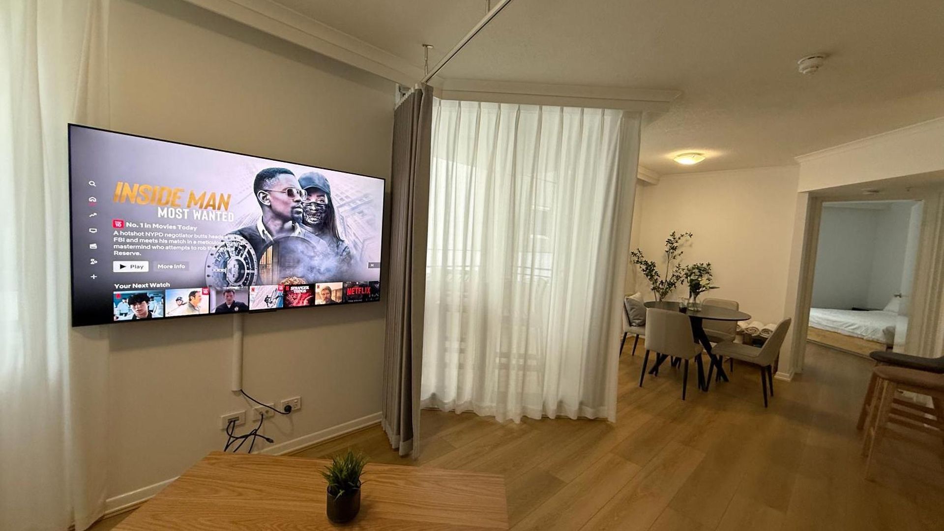 Cbd Two Bedrooms Apartment Brisbane