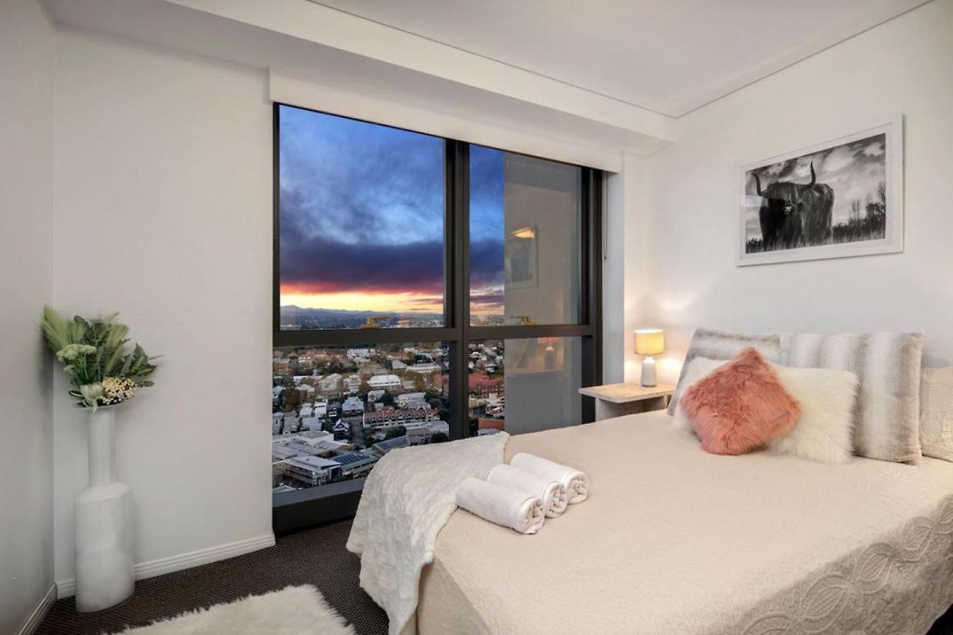 Indulgence At Meriton, Spectacular Views, Sleeps 6 Includes Carpark Apartment *