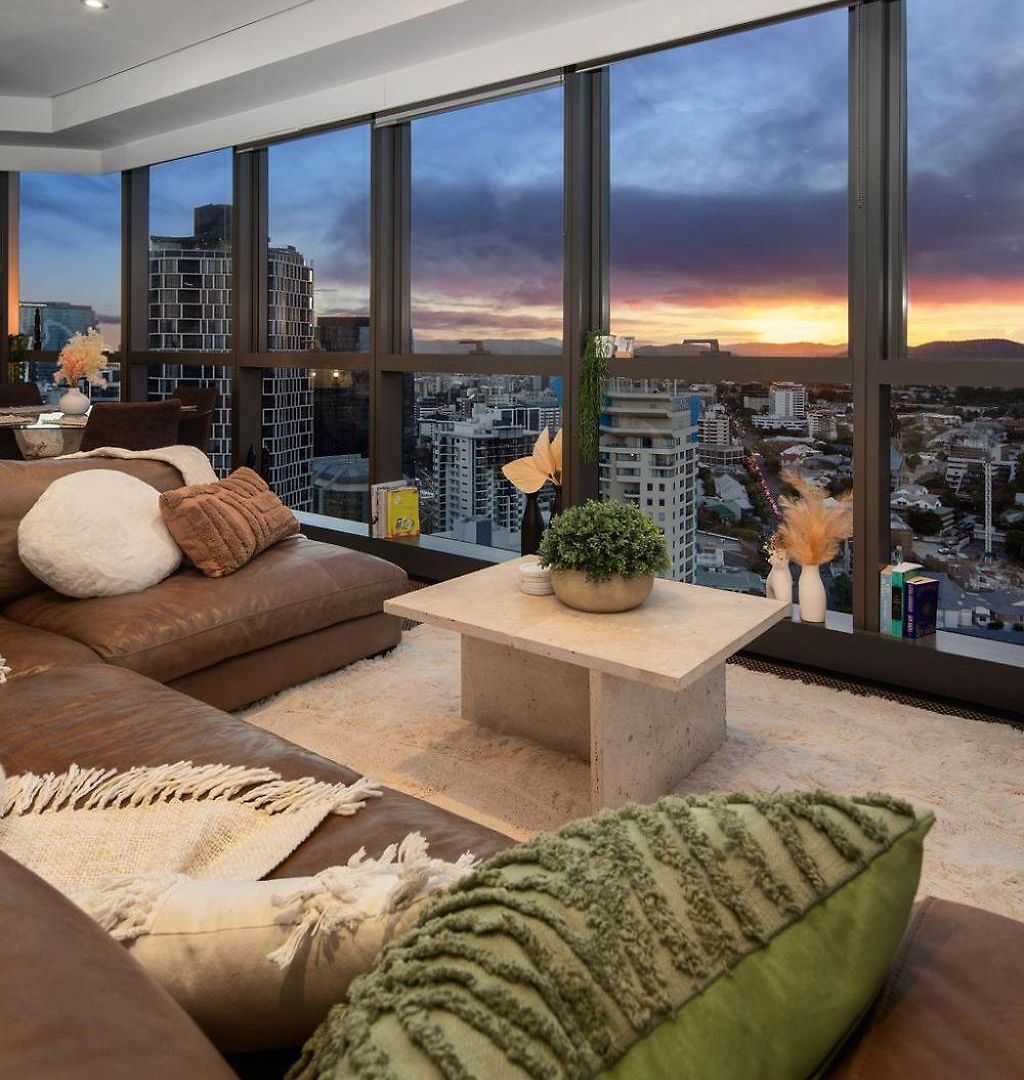 Apartment Indulgence At Meriton, Spectacular Views, Sleeps 6 Includes Carpark Brisbane