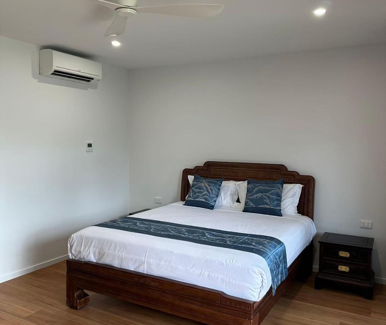 Motel Oxley Motor