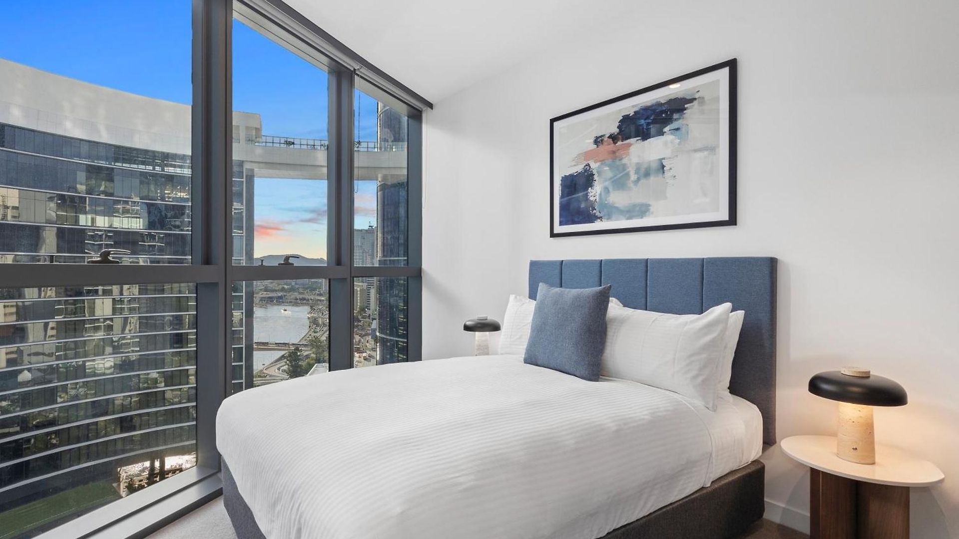 Avani Living Queen's Wharf Residences 5*