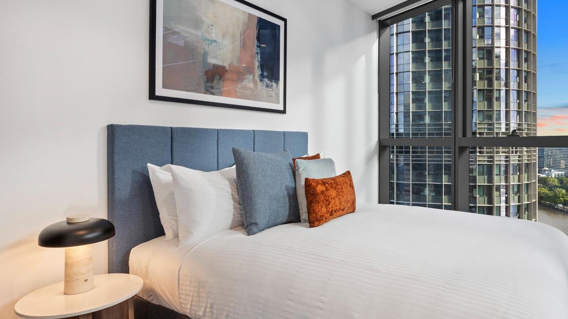 Avani Living Queen's Wharf Residences 5*