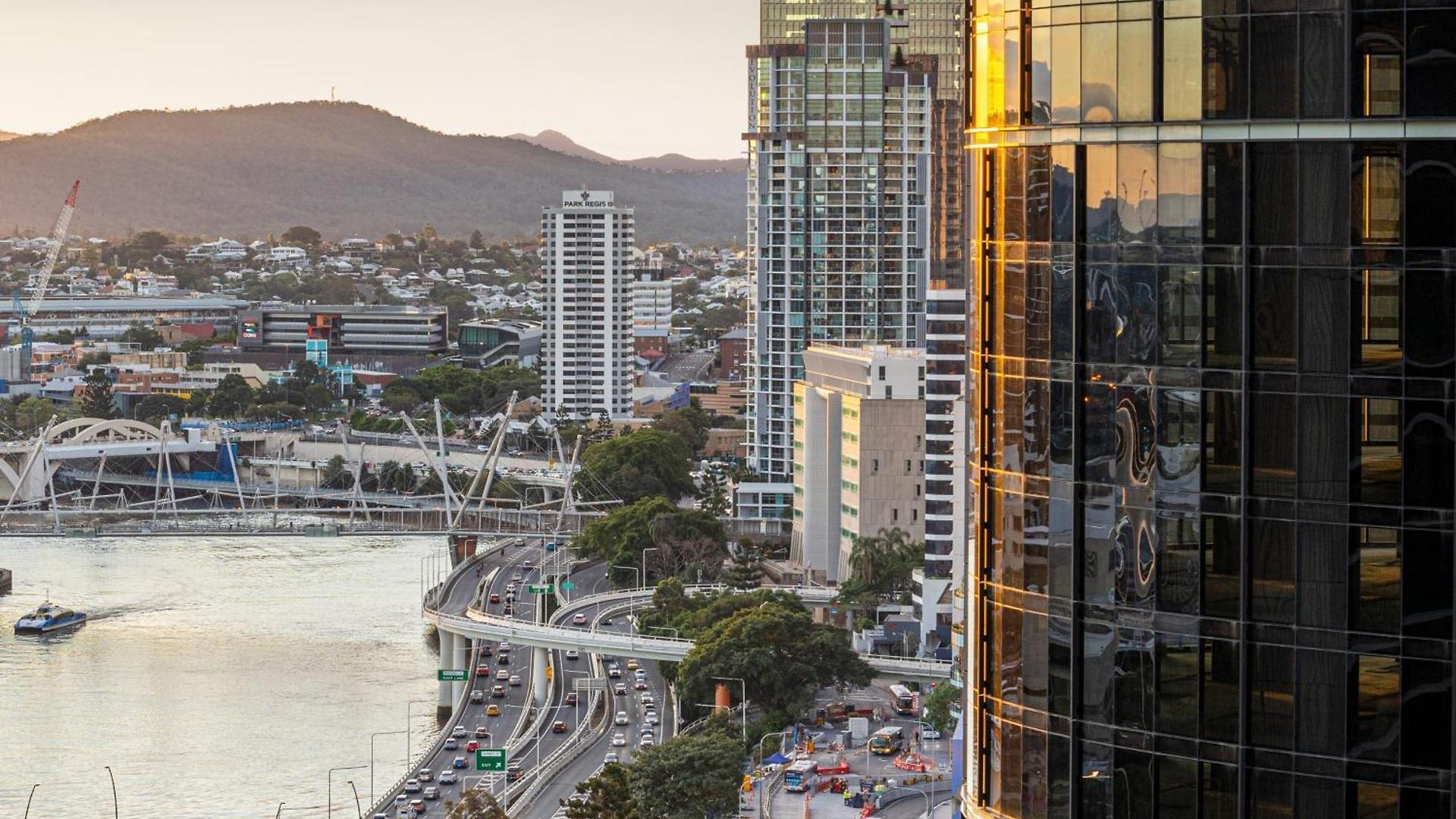 Aparthotel Avani Living Queen's Wharf Residences