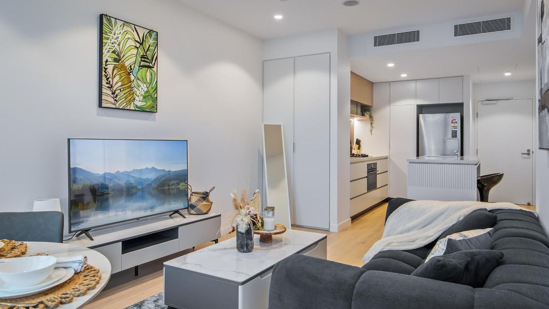 Sky Living & River Views In Queens Wharf Residences