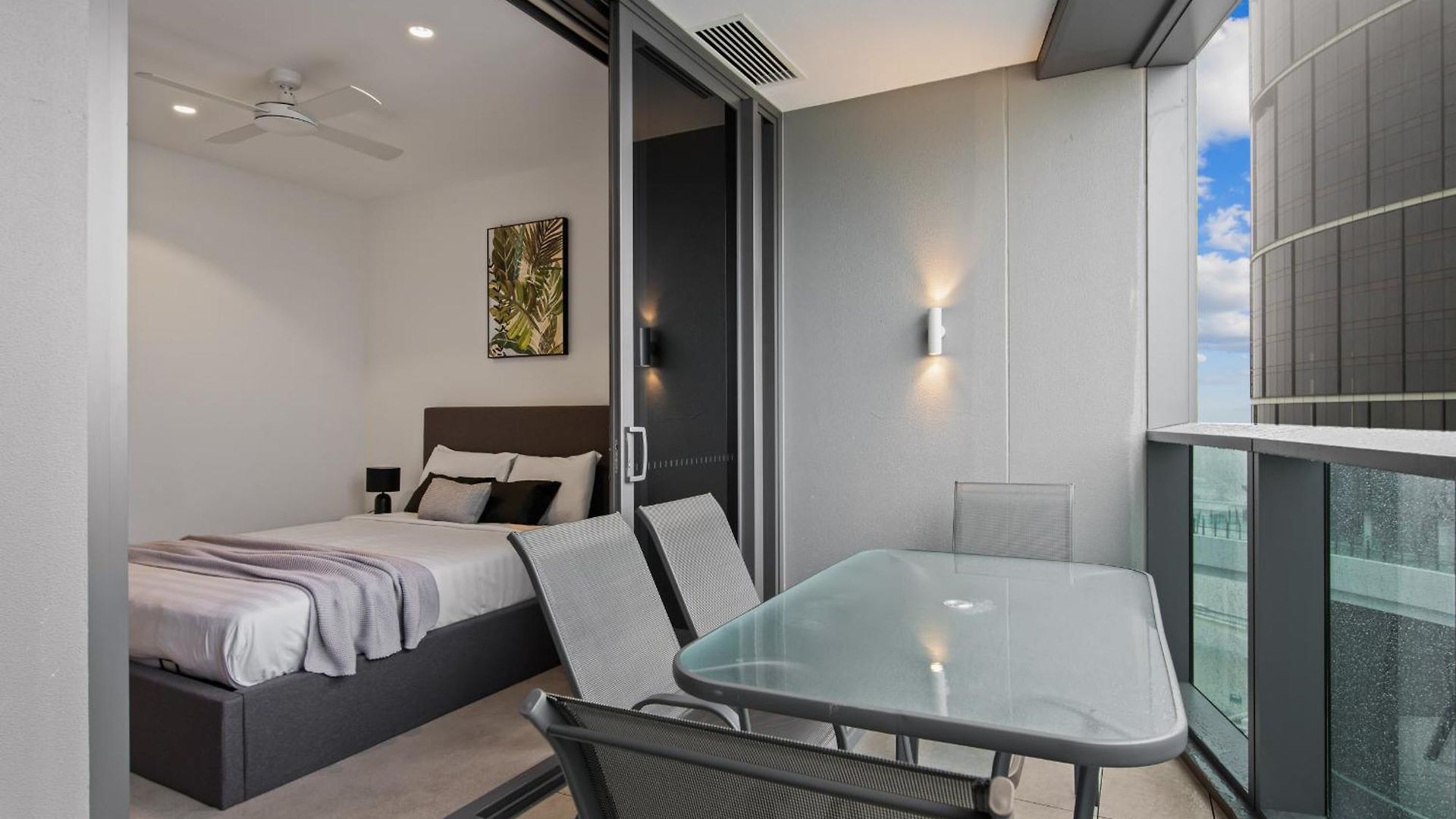 Apartment Sky Living & River Views In Queens Wharf Residences