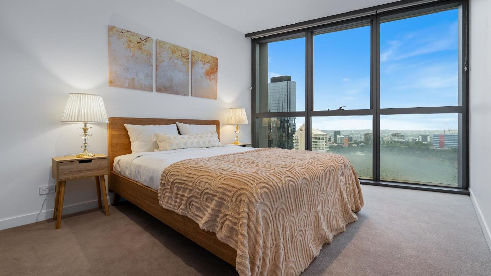 Sky Living & River Views In Queens Wharf Residences