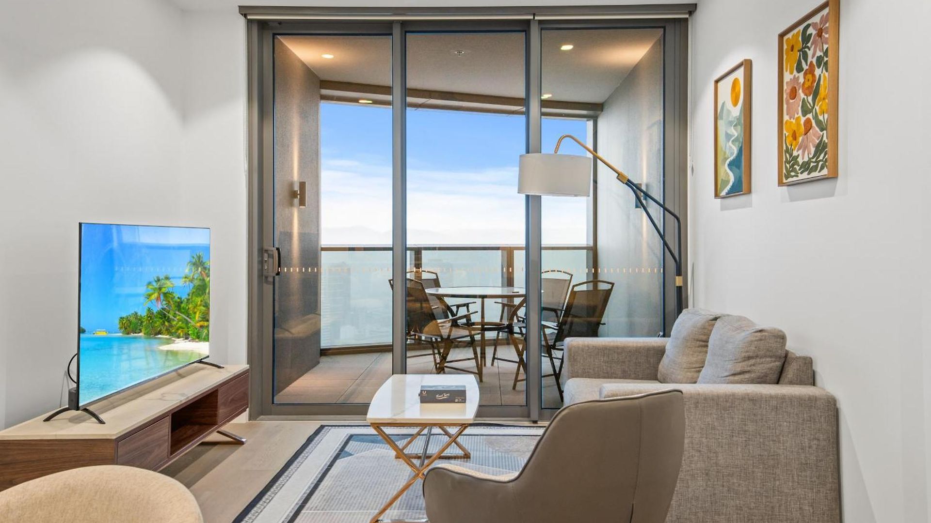 Sky Living & River Views In Queens Wharf Residences Apartment *