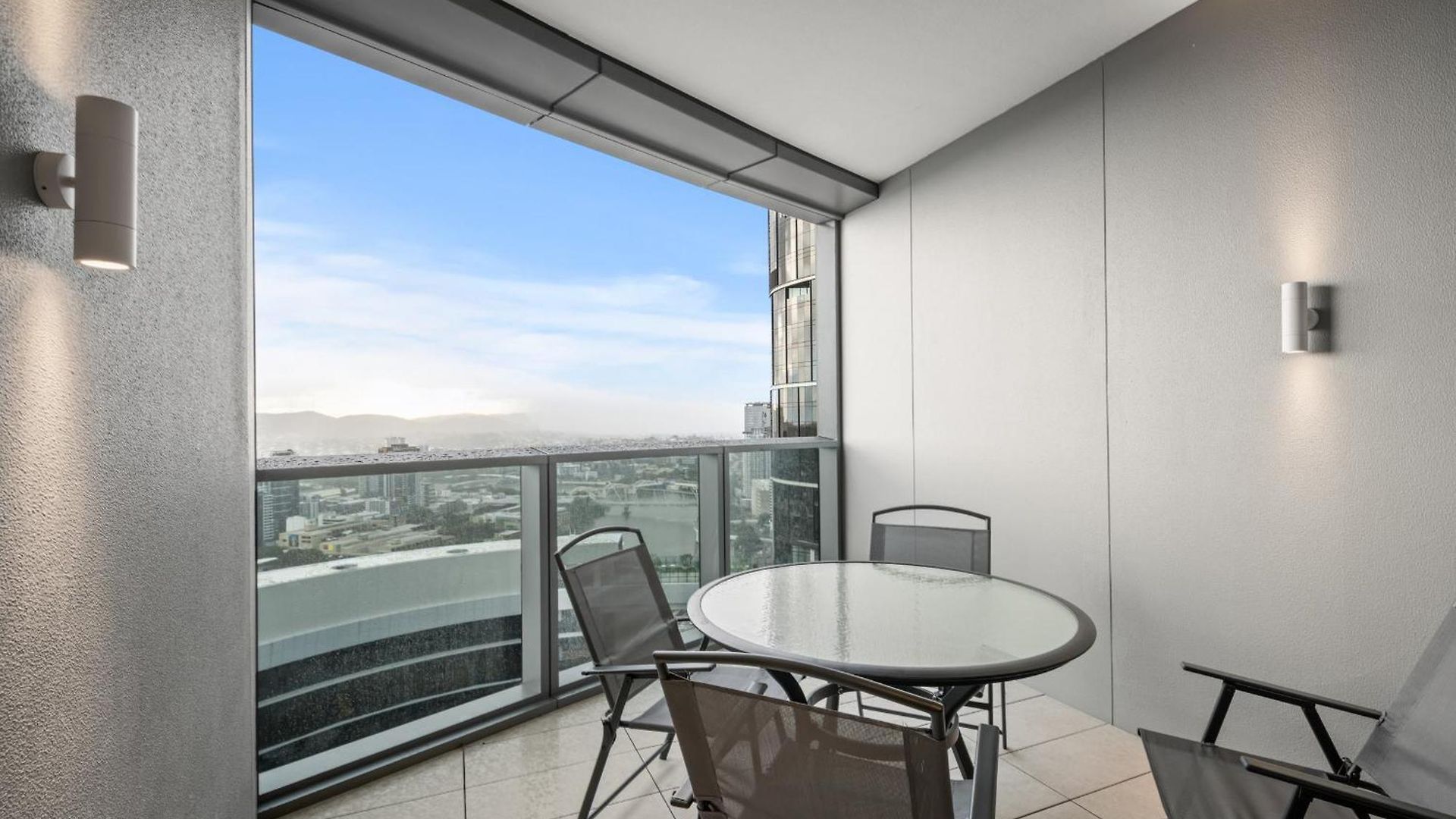 Apartment Sky Living & River Views In Queens Wharf Residences *
