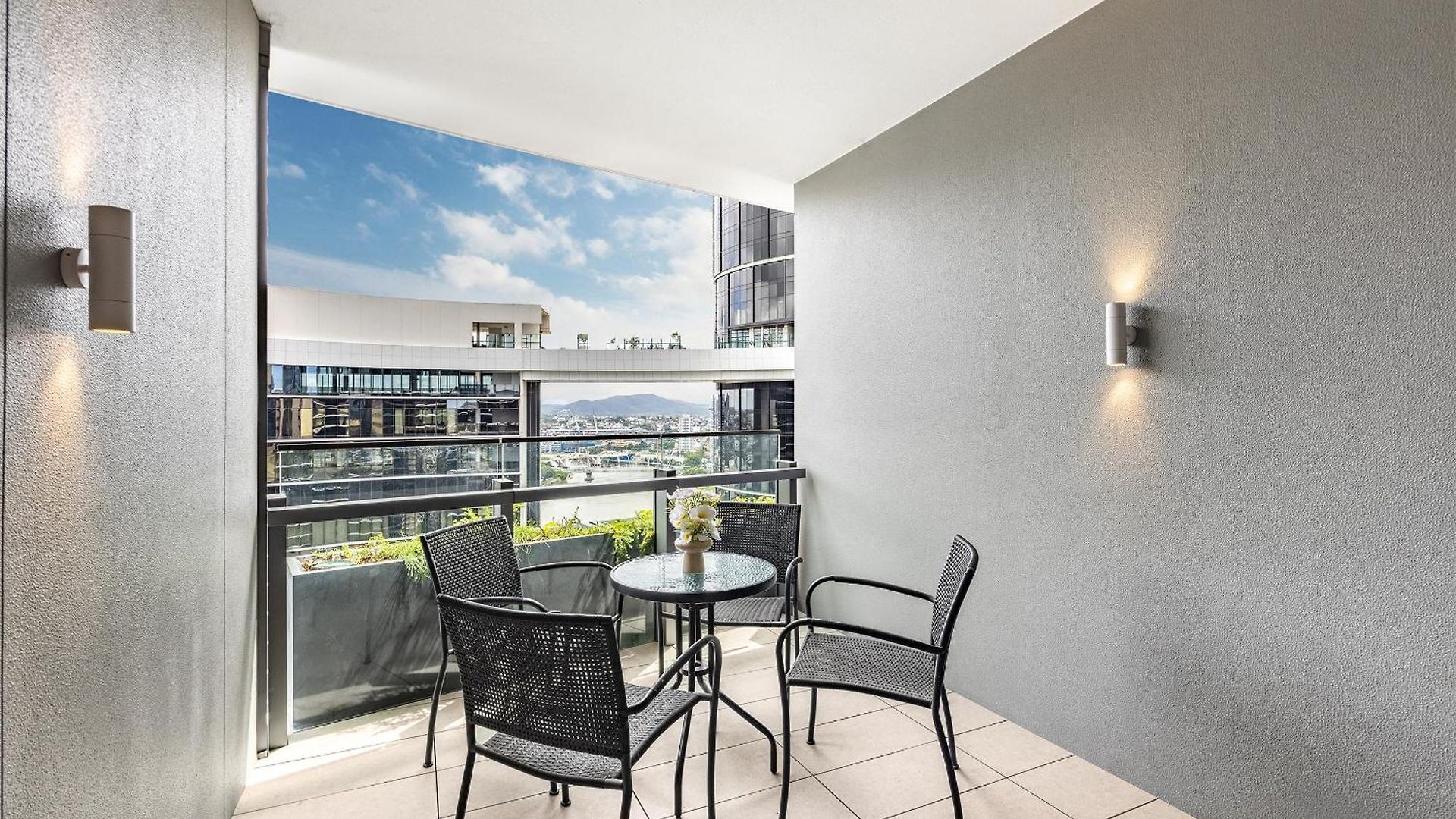 Sky Living & River Views In Queens Wharf Residences * Brisbane