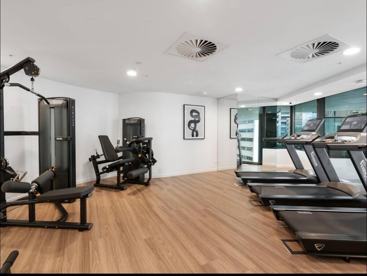 Queens Wharf One Bedroom Apartment *