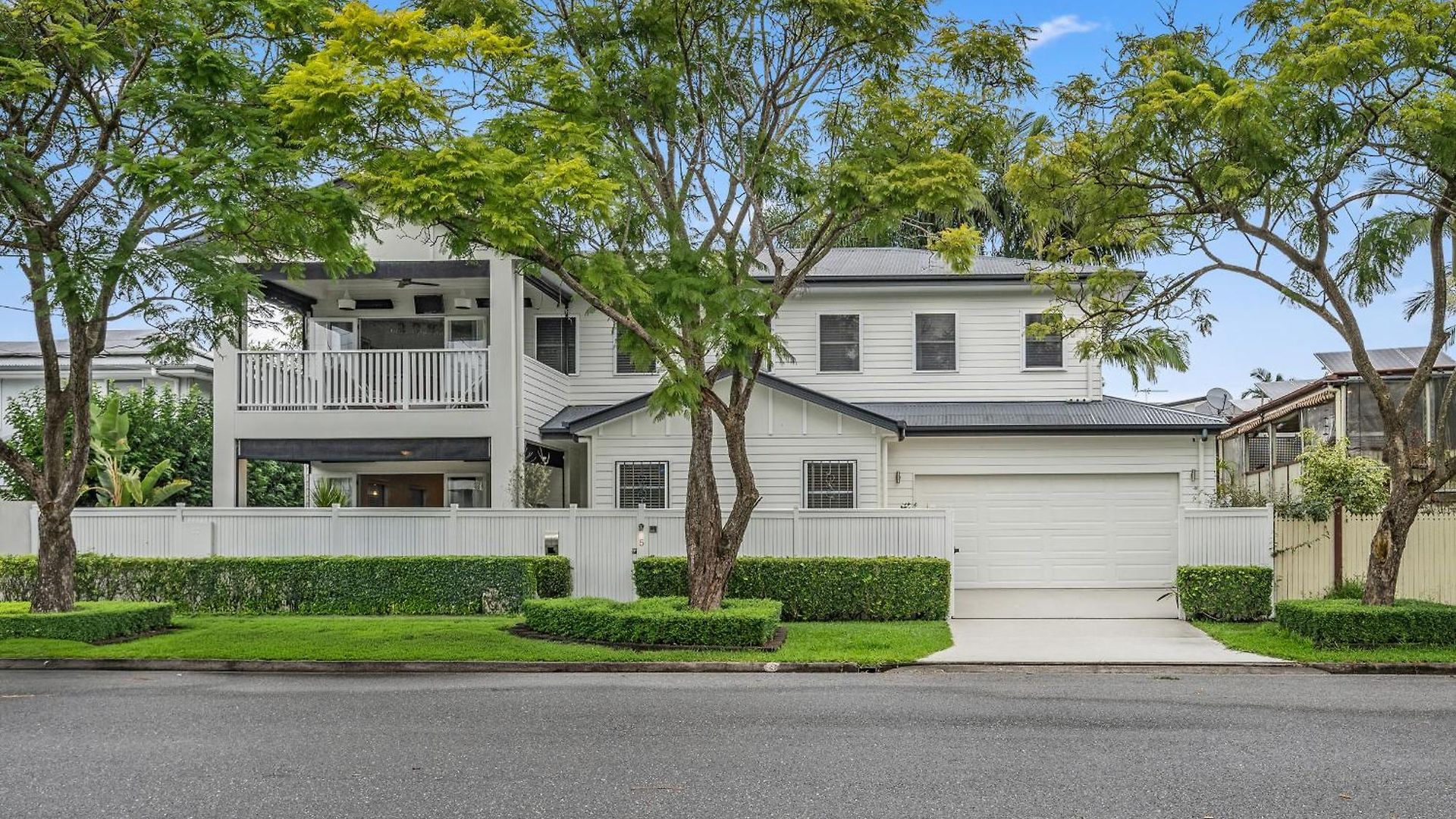 Holiday home Maison Marie: Cinebar Getaway 4 Bedrooms 2.5 Baths Brisbane