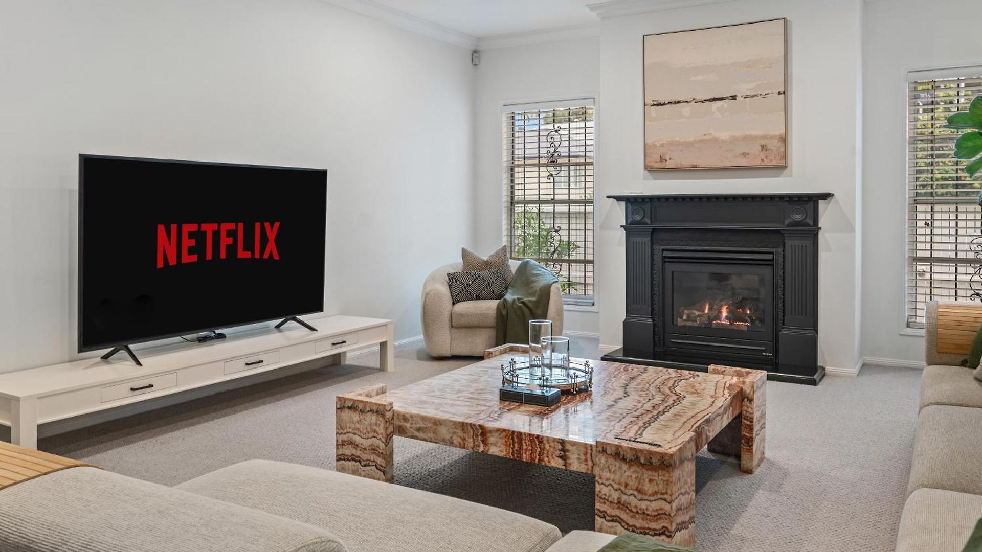 Holiday home Maison Marie: Cinebar Getaway 4 Bedrooms 2.5 Baths *