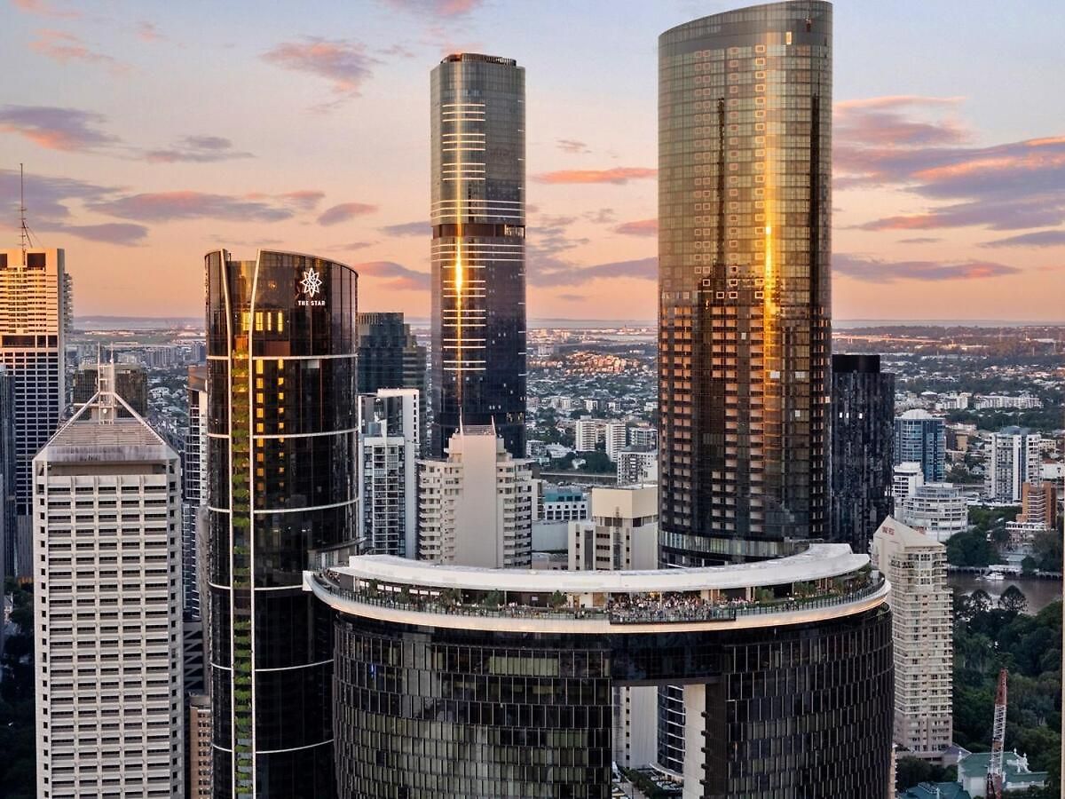 5 Star Queens Wharf 2br 2ba High Floor Epic Views C29