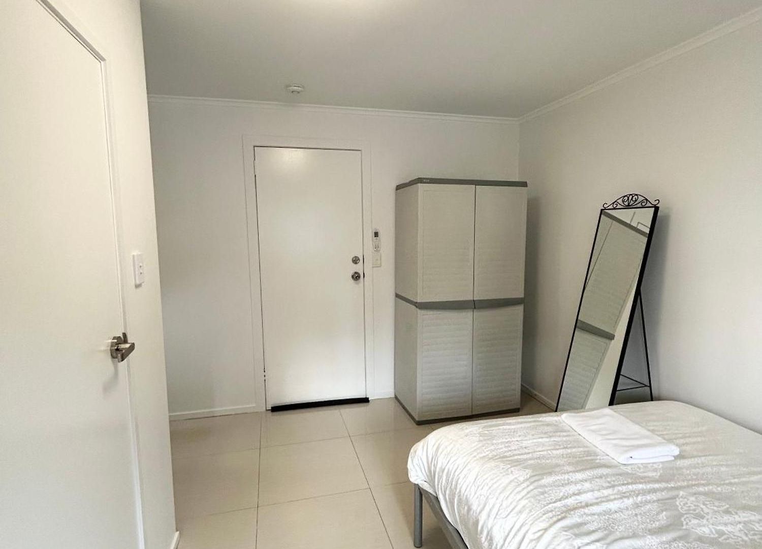 197 Shafston Ave Kangaroo Point Qld 4169 *