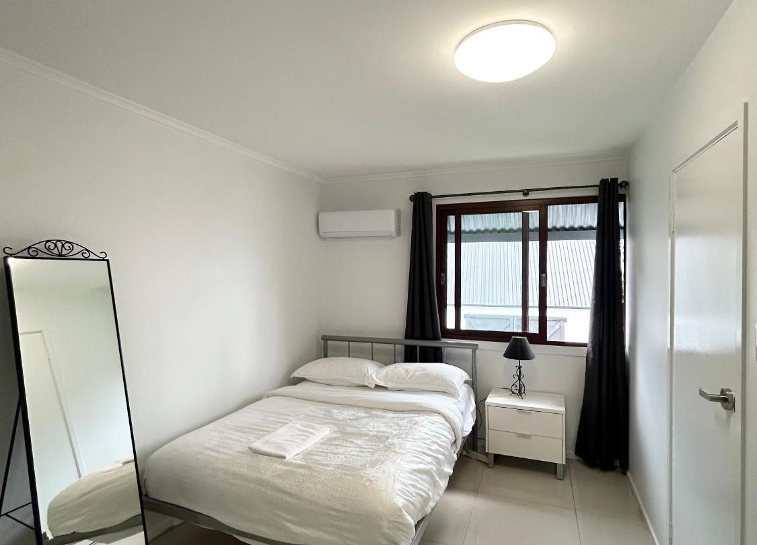 Homestay 197 Shafston Ave Kangaroo Point Qld 4169 *