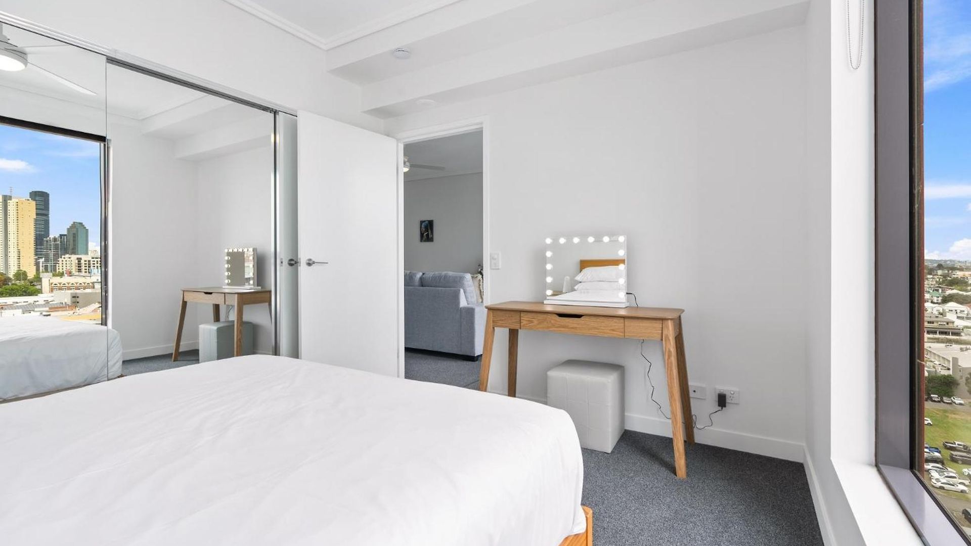 Chic 1 Bed Inner-city Retreat With Pool And Views *