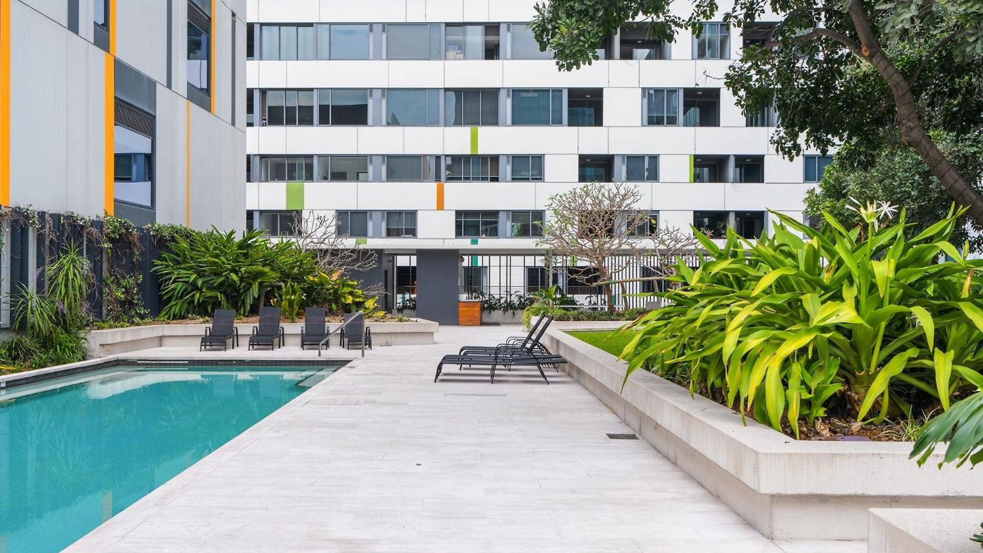 Chic 1 Bed Inner-city Retreat With Pool And Views * Brisbane