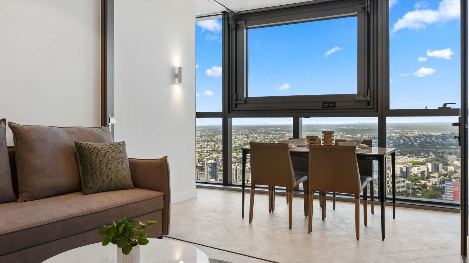 Modern Riverview Haven 1-bedroom Getaway Apartment Brisbane