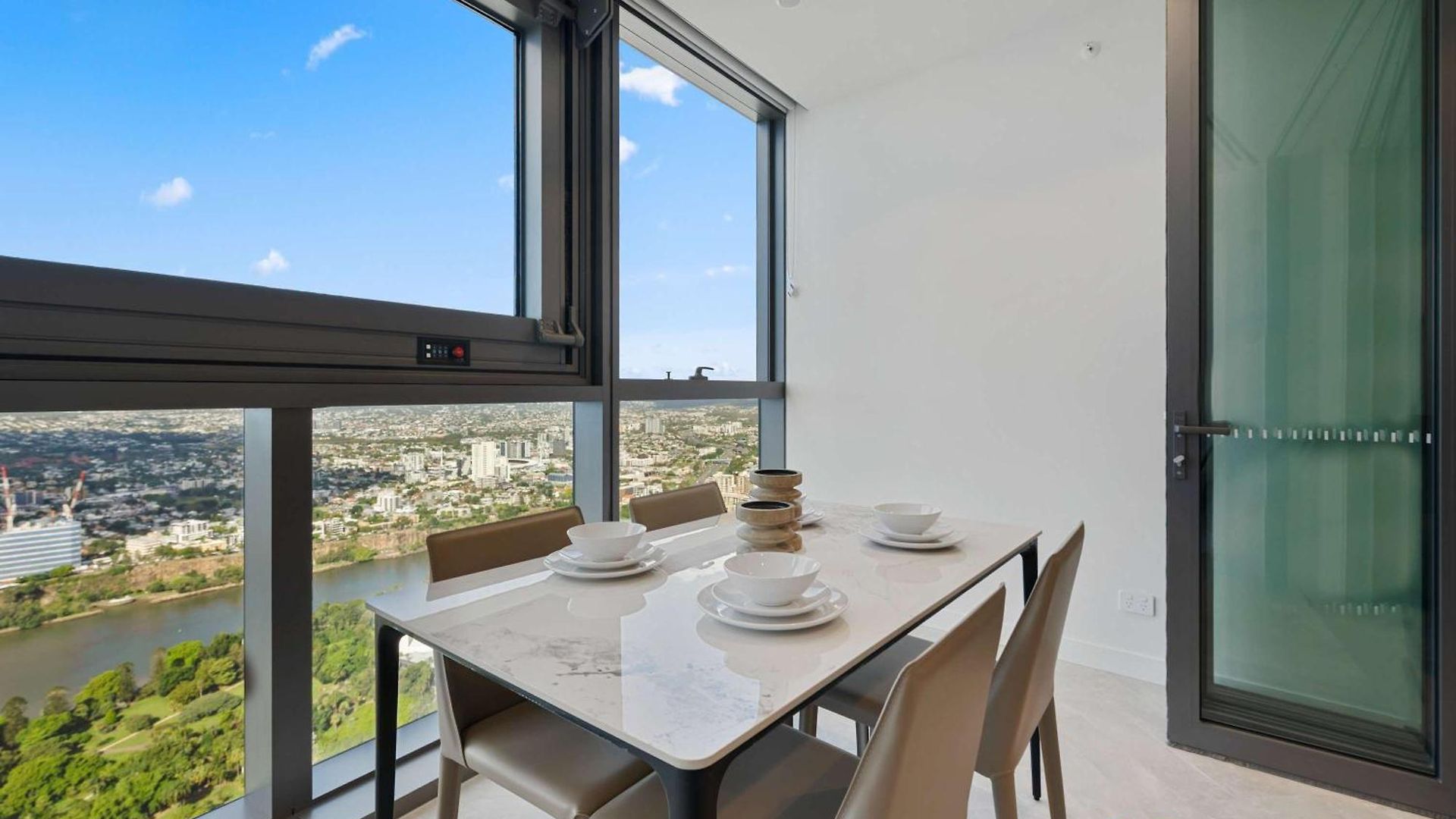 Apartment Modern Riverview Haven 1-bedroom Getaway
