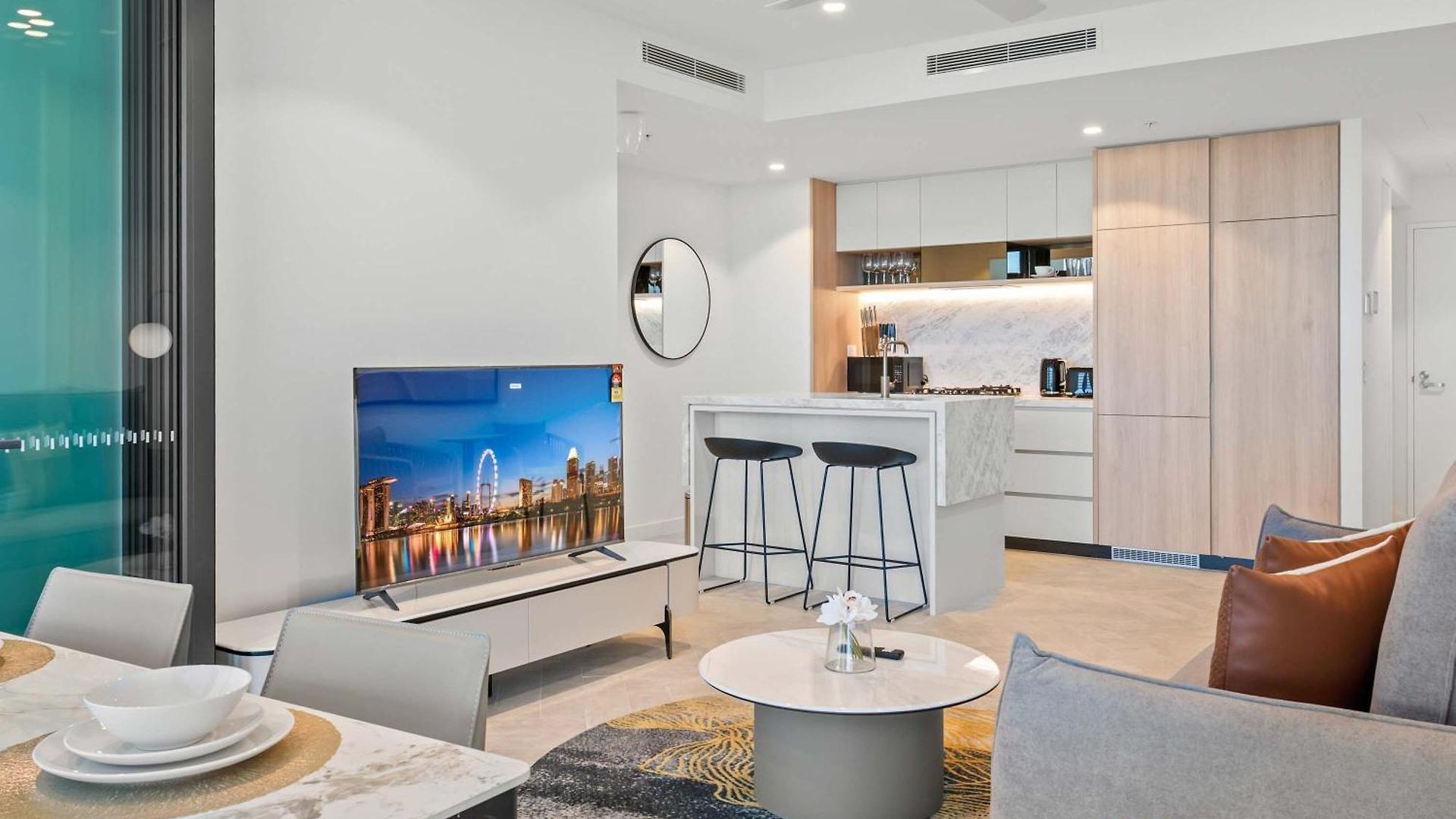 Qw Luxury River Views Apartment *