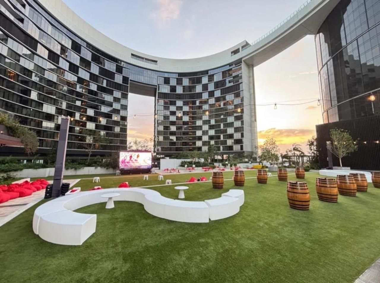 Luxurious 2 Bed With Pool Sauna And Gym Apartment Brisbane