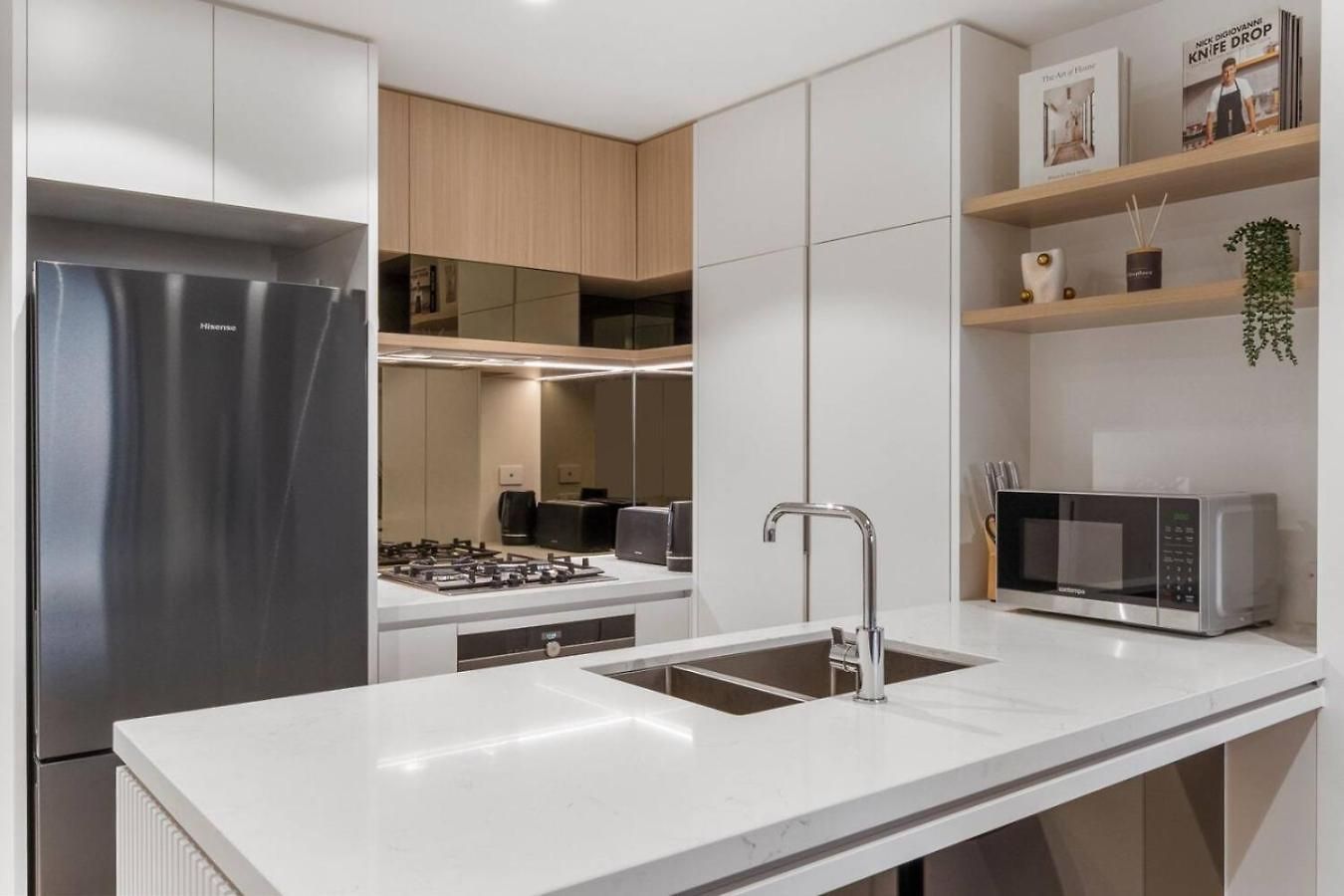 Apartment Luxurious 2 Bed With Pool Sauna And Gym