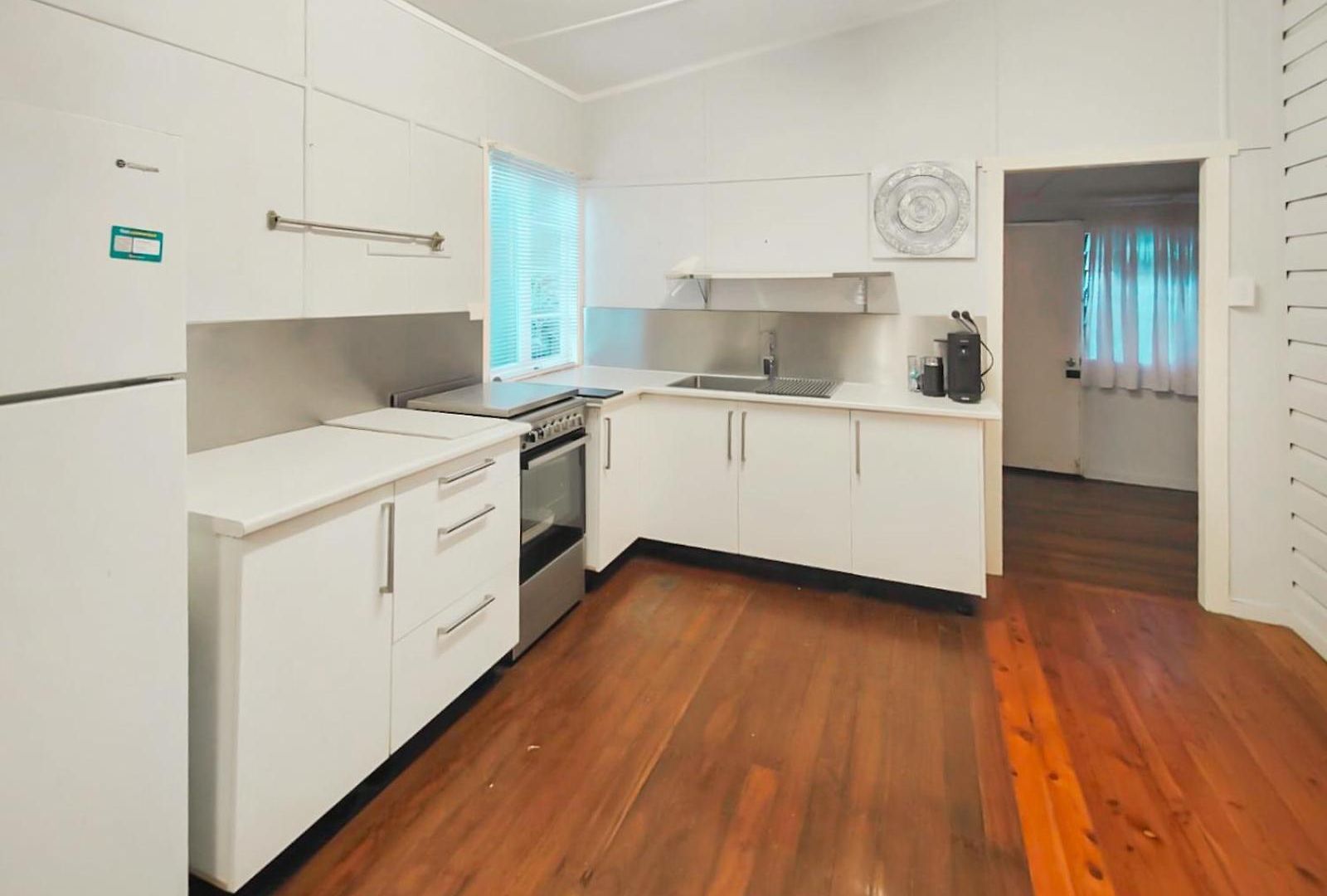 West Avenue Hideaway In Wynnum - 1 Bed And 1 Bath Apartment Brisbane