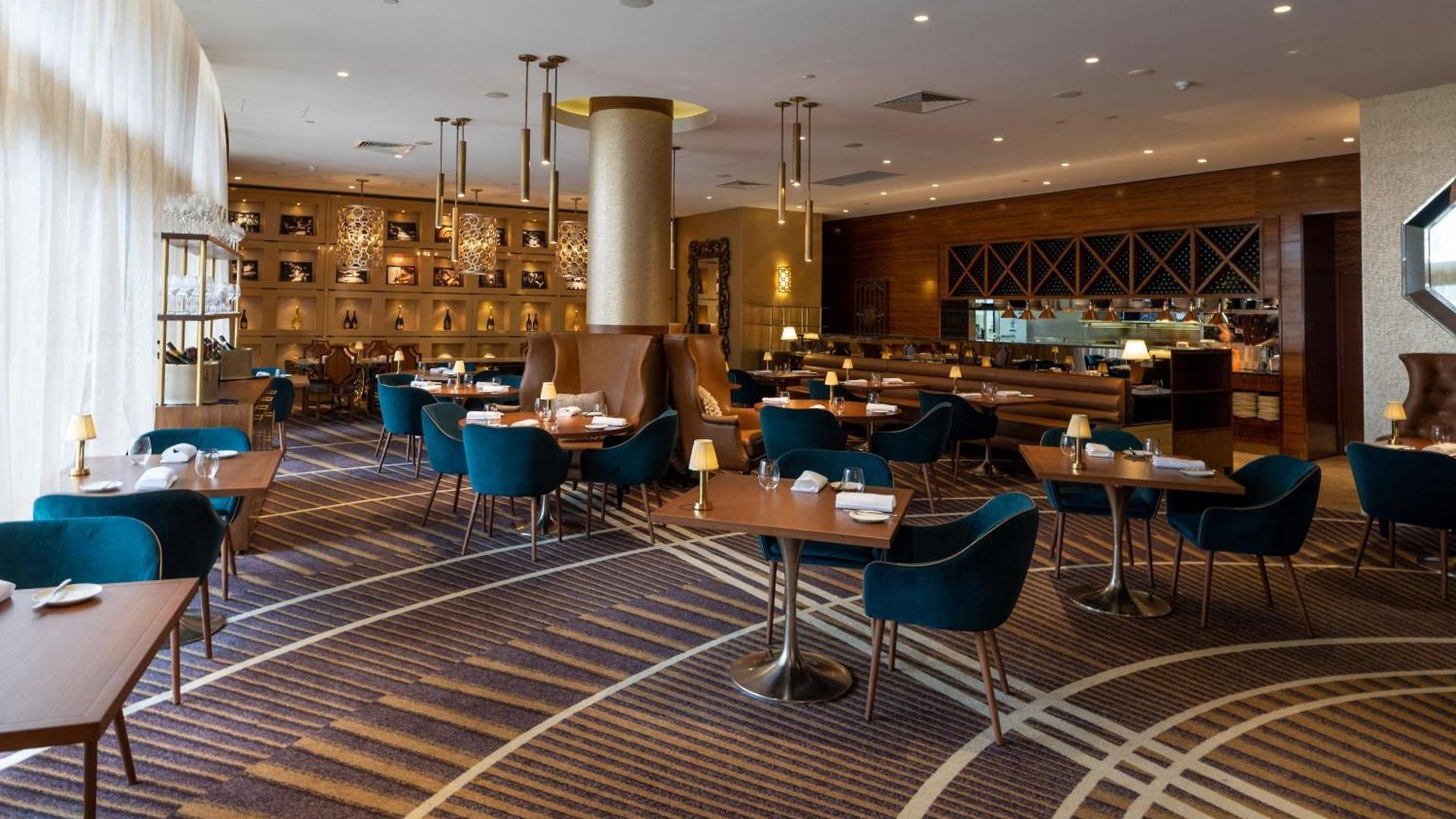 Rydges South Bank 4*