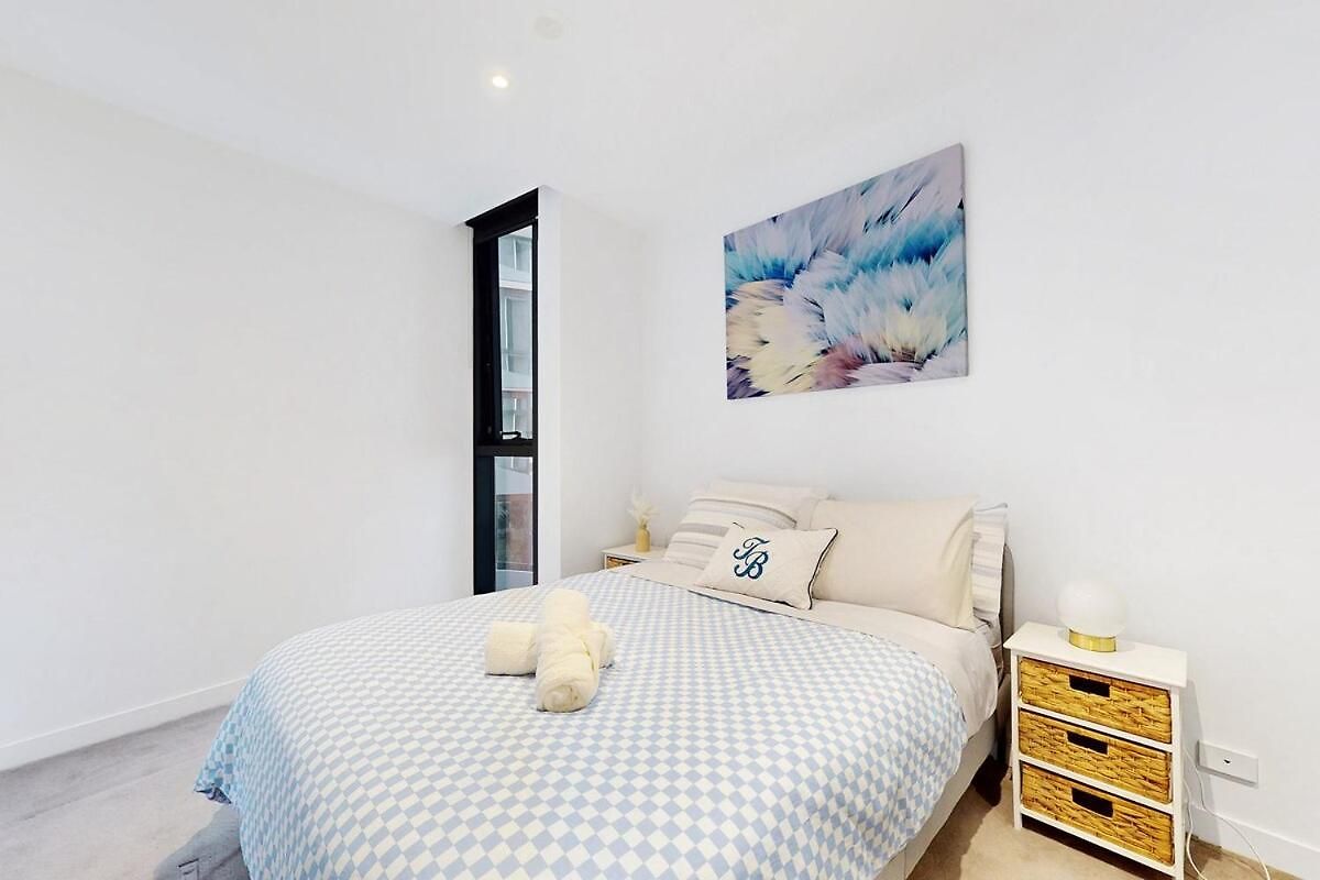 2br Fortitude Valley Pool Gym And Parking Apartment