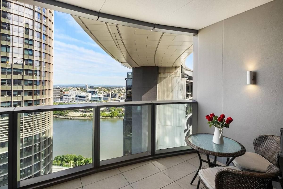 Luxury 1br In Queens Wharf Brisbane