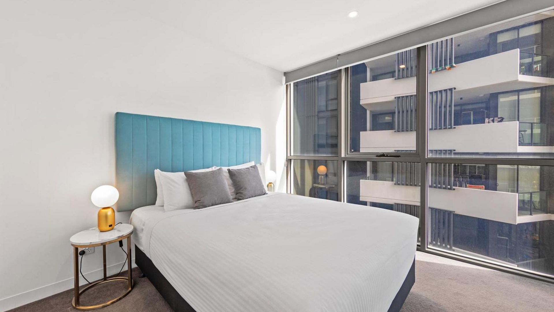 Trafalgar Lane By Cllix Aparthotel