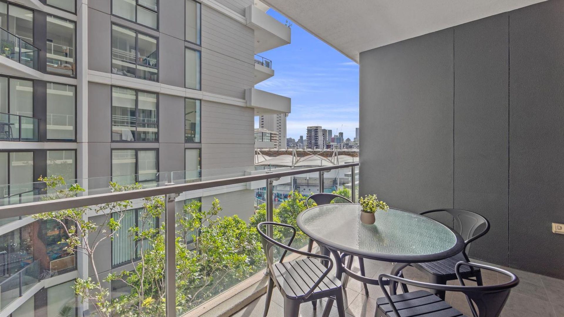Trafalgar Lane By Cllix Aparthotel 5*