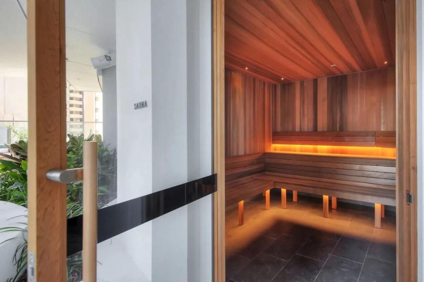 Stylish With Pool Sauna And Gym Apartment