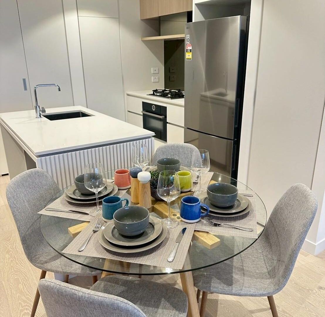 Queens Wharf Elegant High-rise Living Apartment