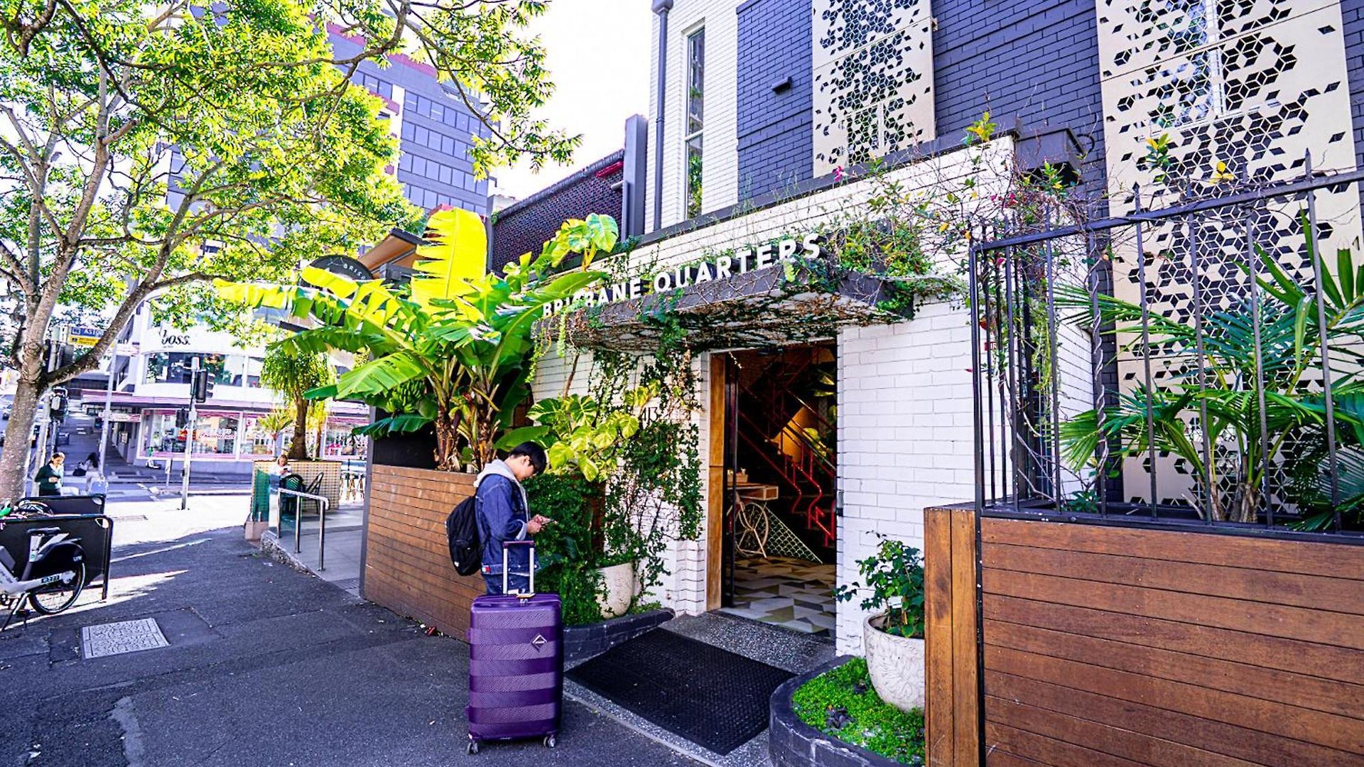 Quarters Hostel *