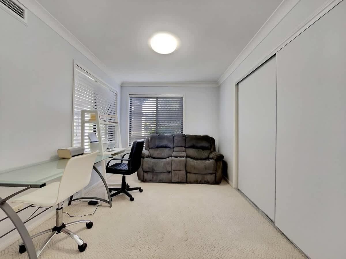 Spacious Family & Pet-friendly On The Canal Holiday home Brisbane