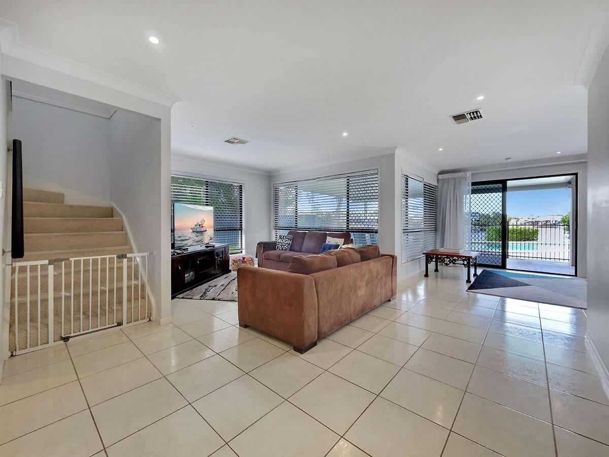 Holiday home Spacious Family & Pet-friendly On The Canal