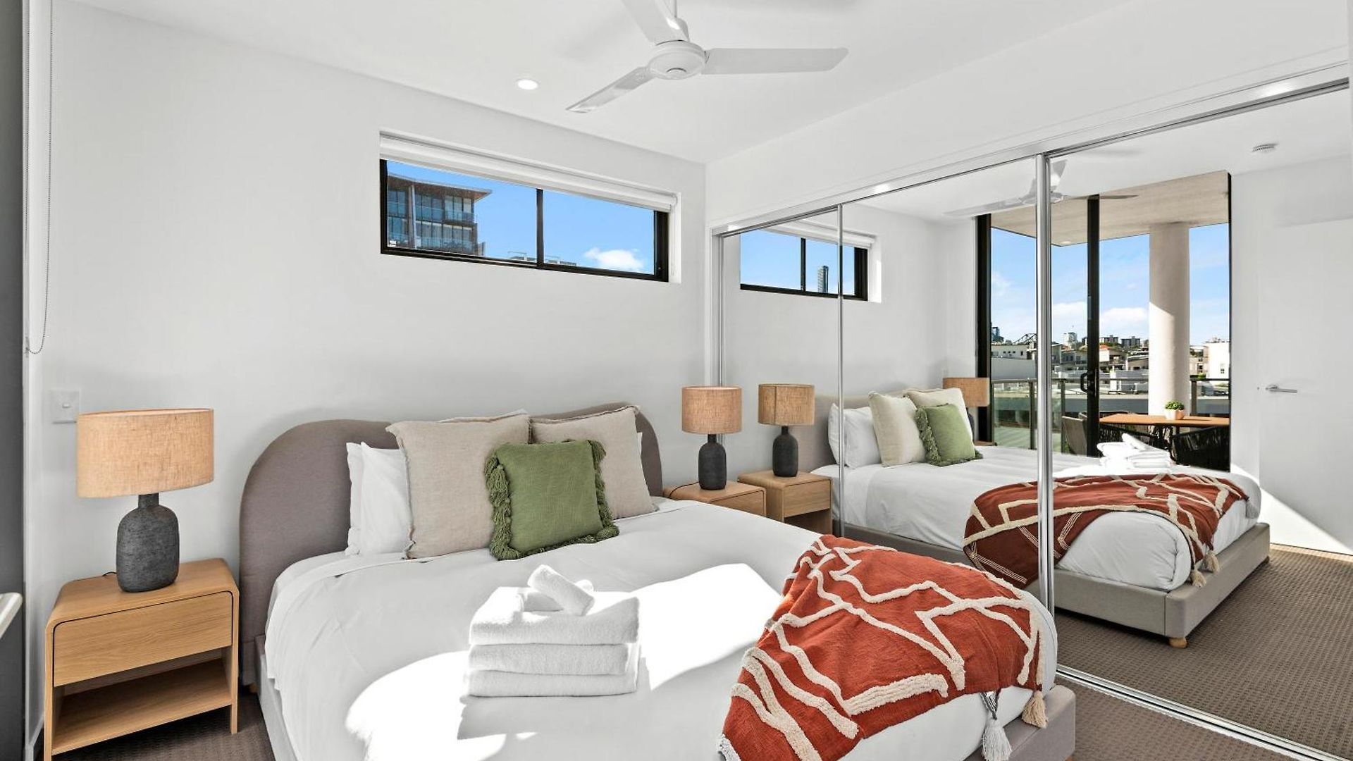 Spacious With Stunning Views And Car Park! Apartment