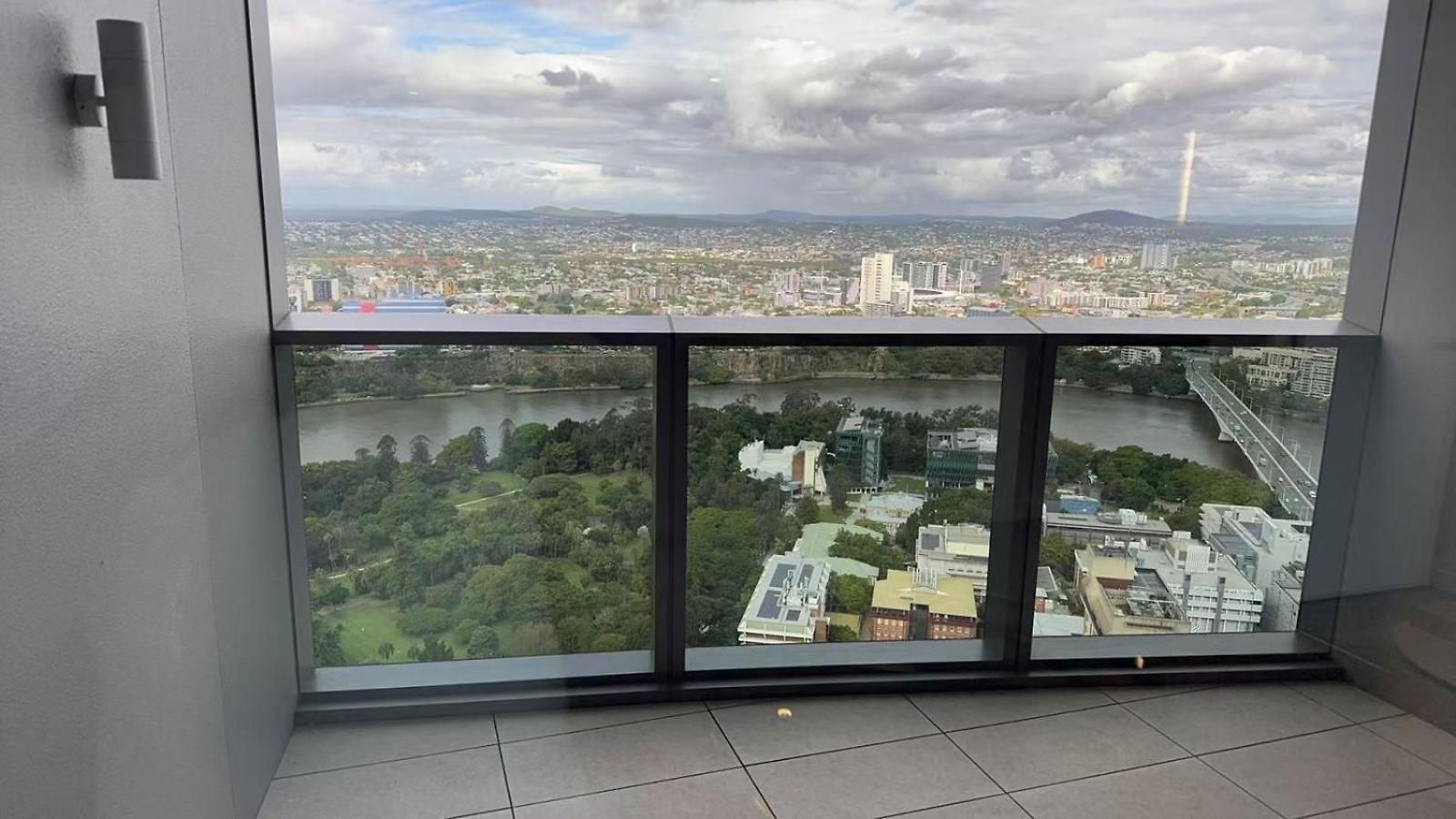 Lvl43 Queens Wharf 1br Apartment Brisbane