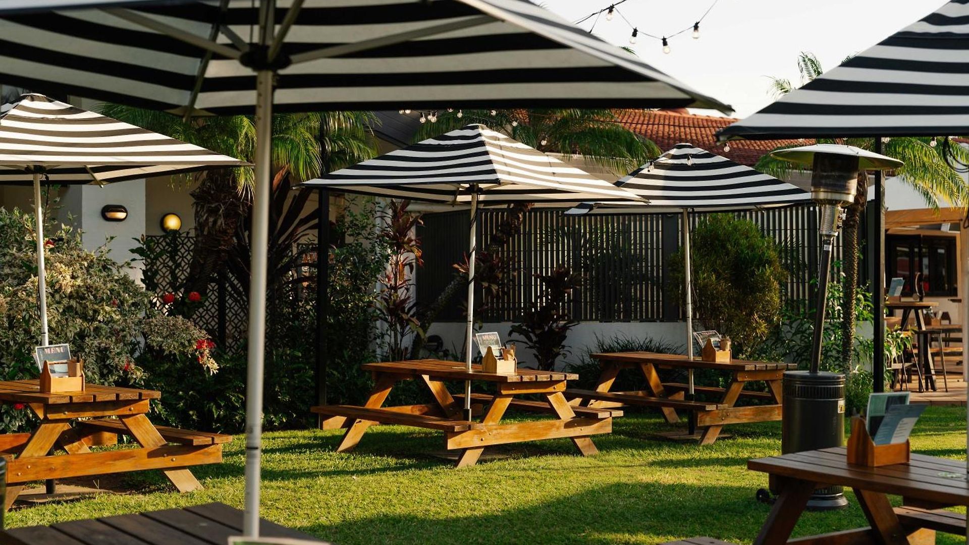Salisbury Hotel 3*